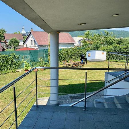 Apartman Triga Snina Dış mekan fotoğraf